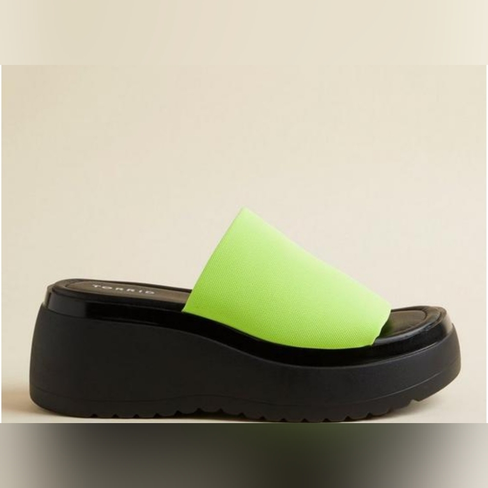 Nwot Torrid Chunky Platform Sandal 9.5 - Picture 2 of 5